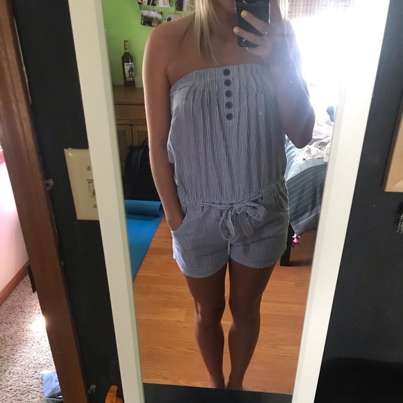 Body Central blue and white stripped romper - Picture 2 of 2